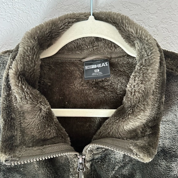 Fleece Jacket - Picture 3 of 4